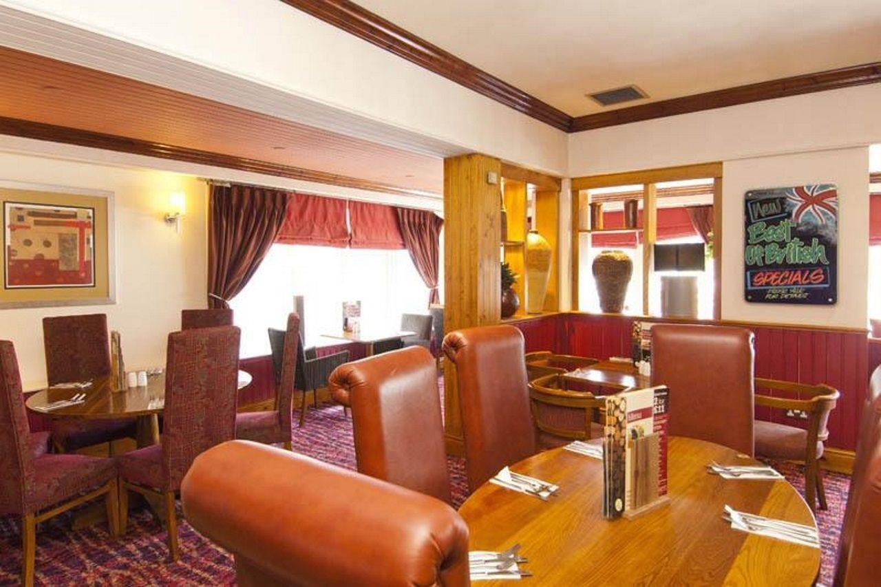 Premier Inn Huddersfield Central 外观 照片