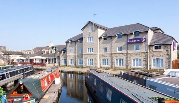 Premier Inn Huddersfield Central 外观 照片